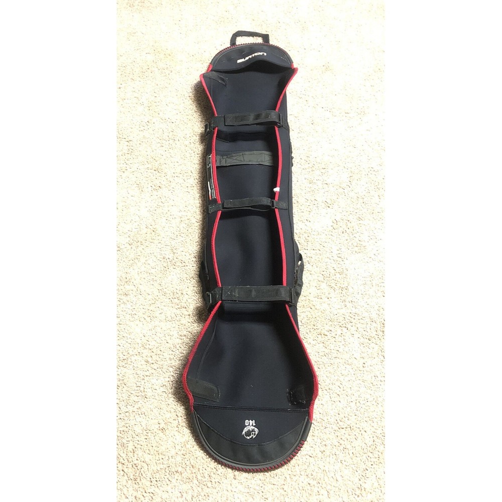 Burton Custom 140 Snowboard Board Sleeve Neoprene Wrap Backpack Straps Black